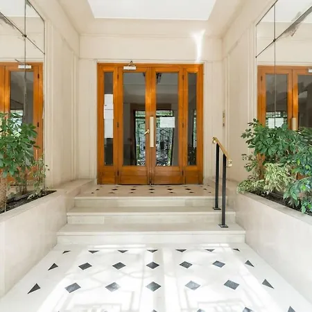 A Wonderful Close To Roland Garros Apartment *